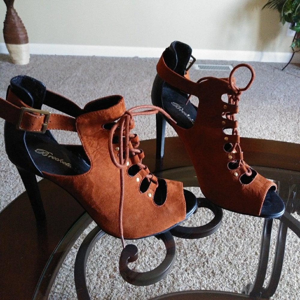 Women's Shoes